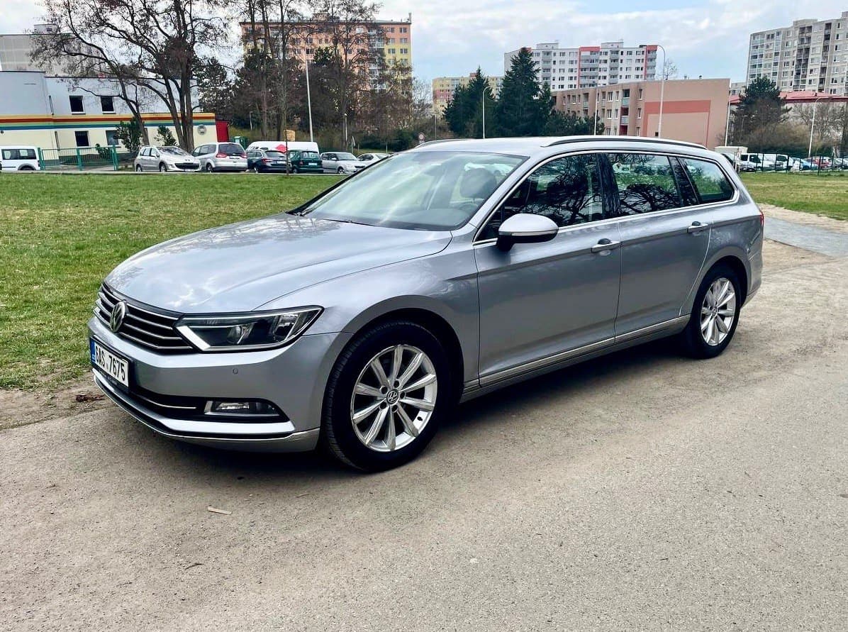 2018 Volkswagen PASSAT - 5
