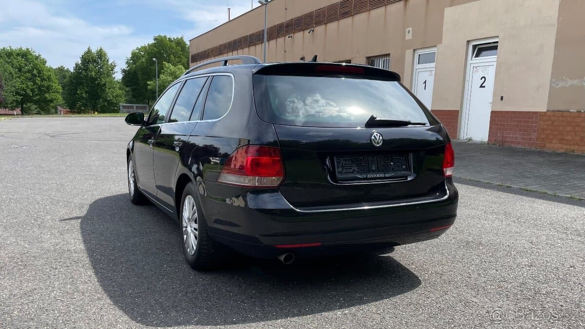 2011 Volkswagen GOLF - 5