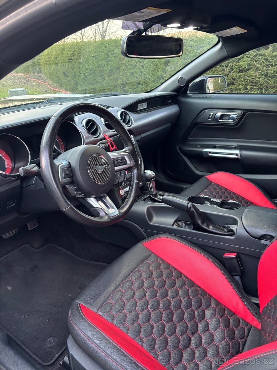 2017 Ford MUSTANG - 5