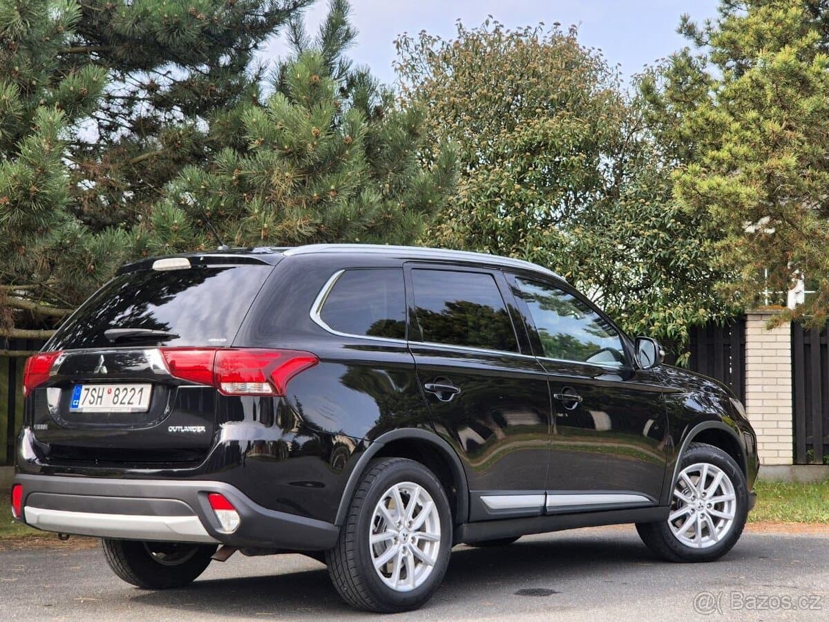2016 Mitsubishi OUTLANDER - 5