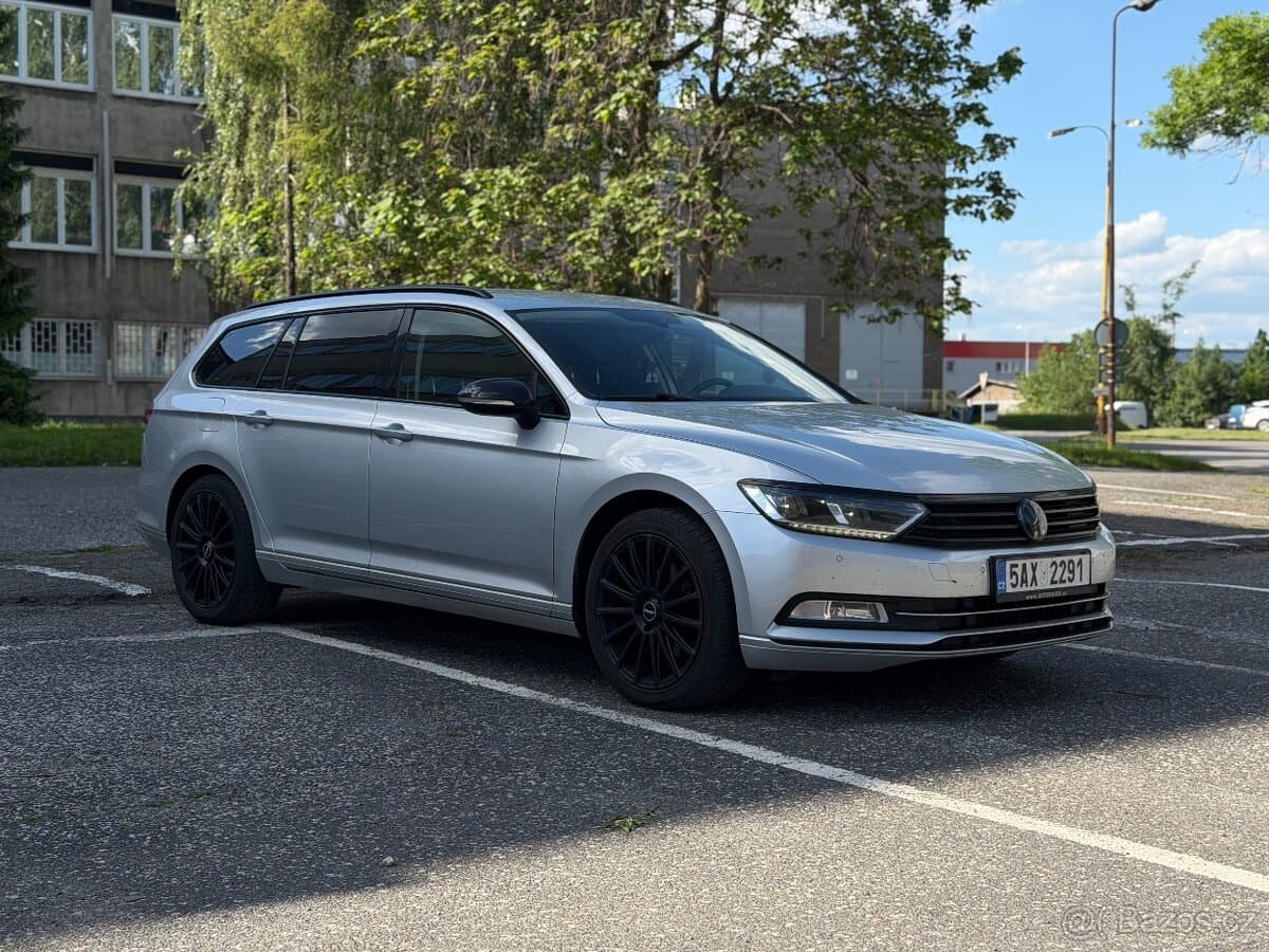 2016 Volkswagen PASSAT - 5