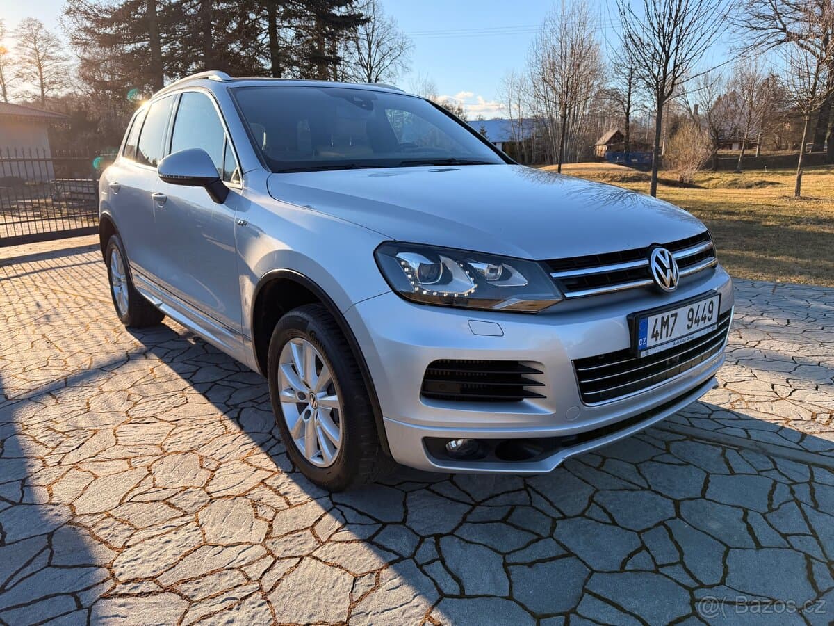 2012 Volkswagen TOUAREG - 5