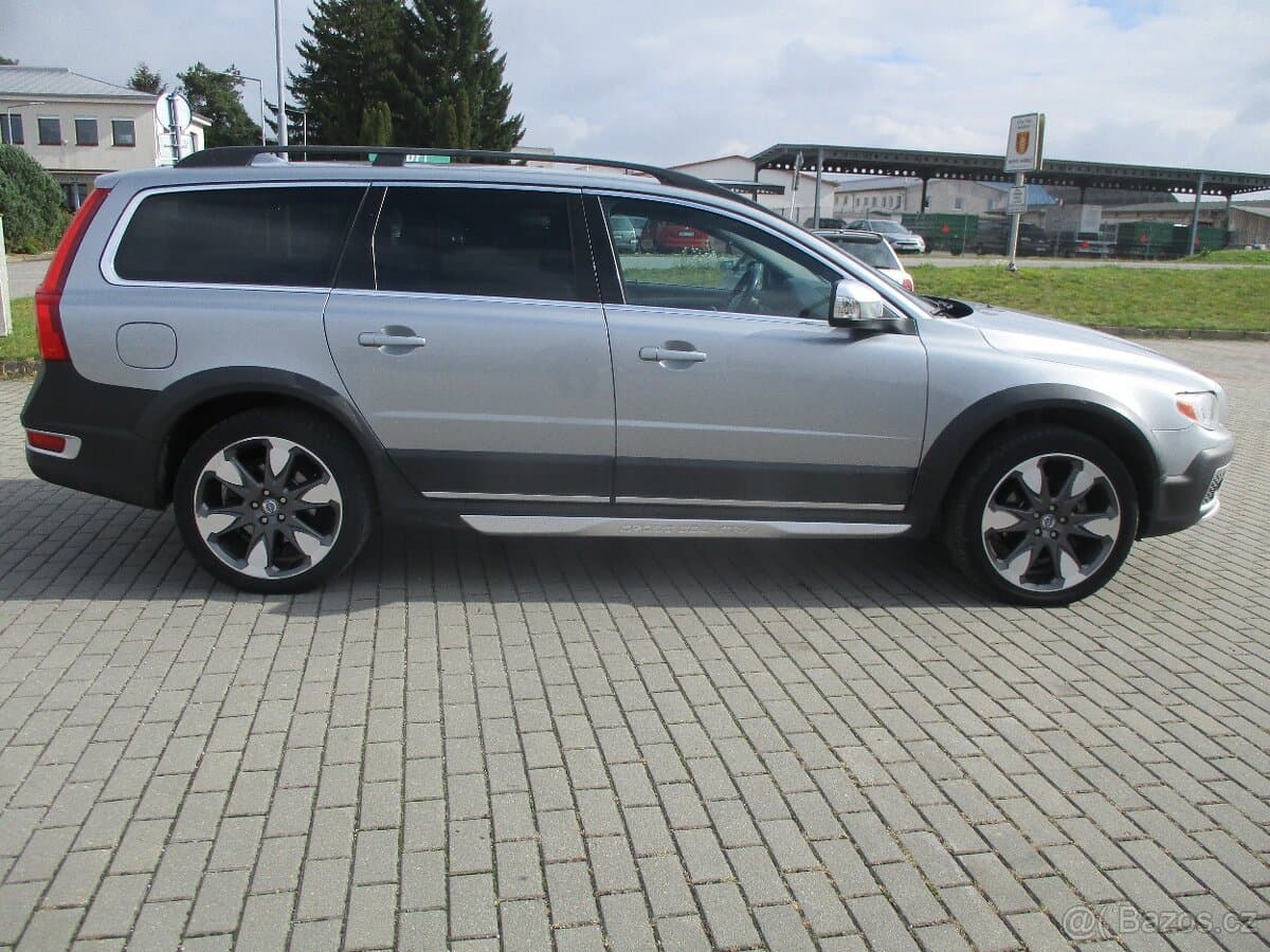 2010 Volvo XC70 - 5