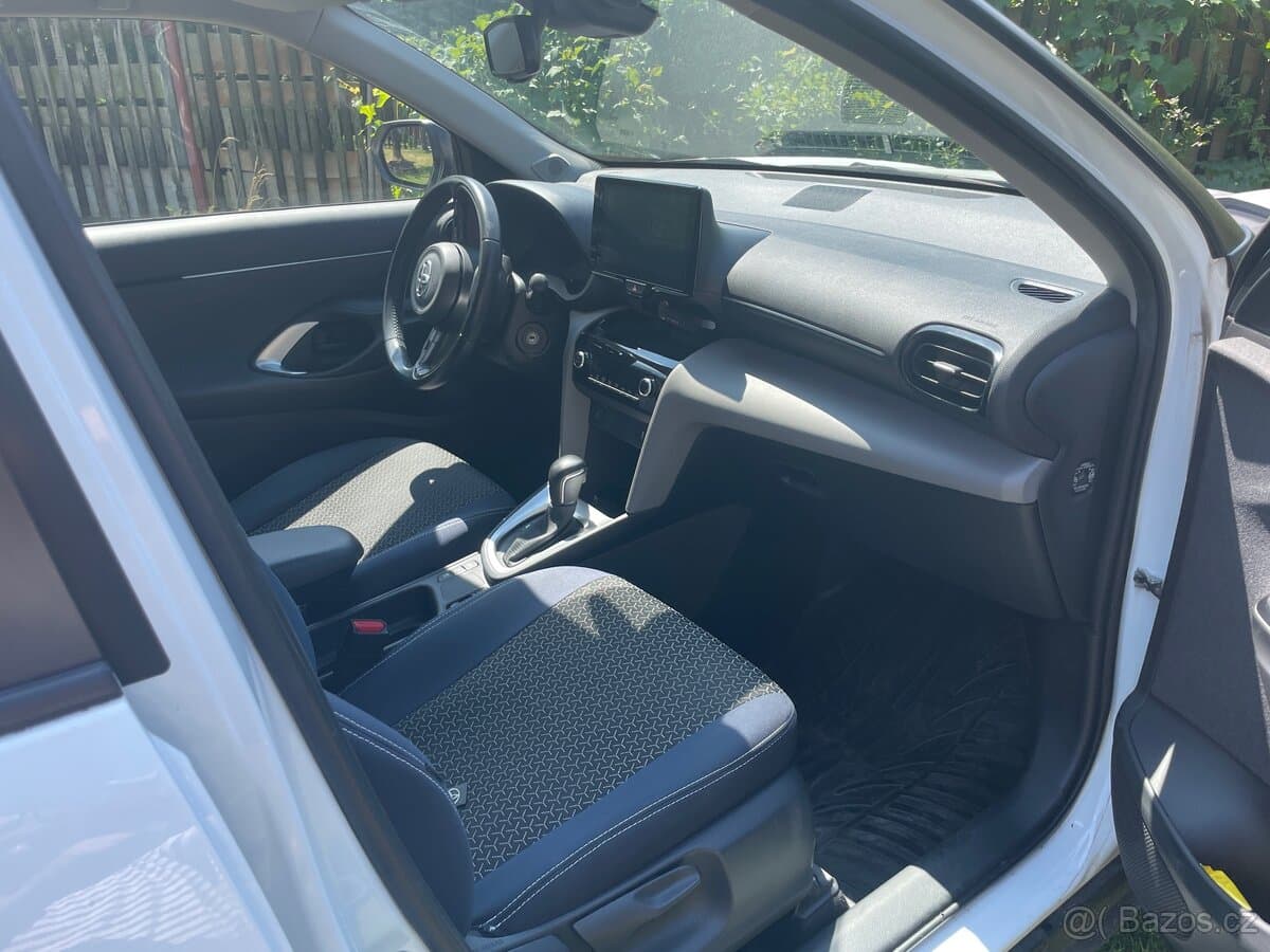 2022 Toyota YARIS - 5