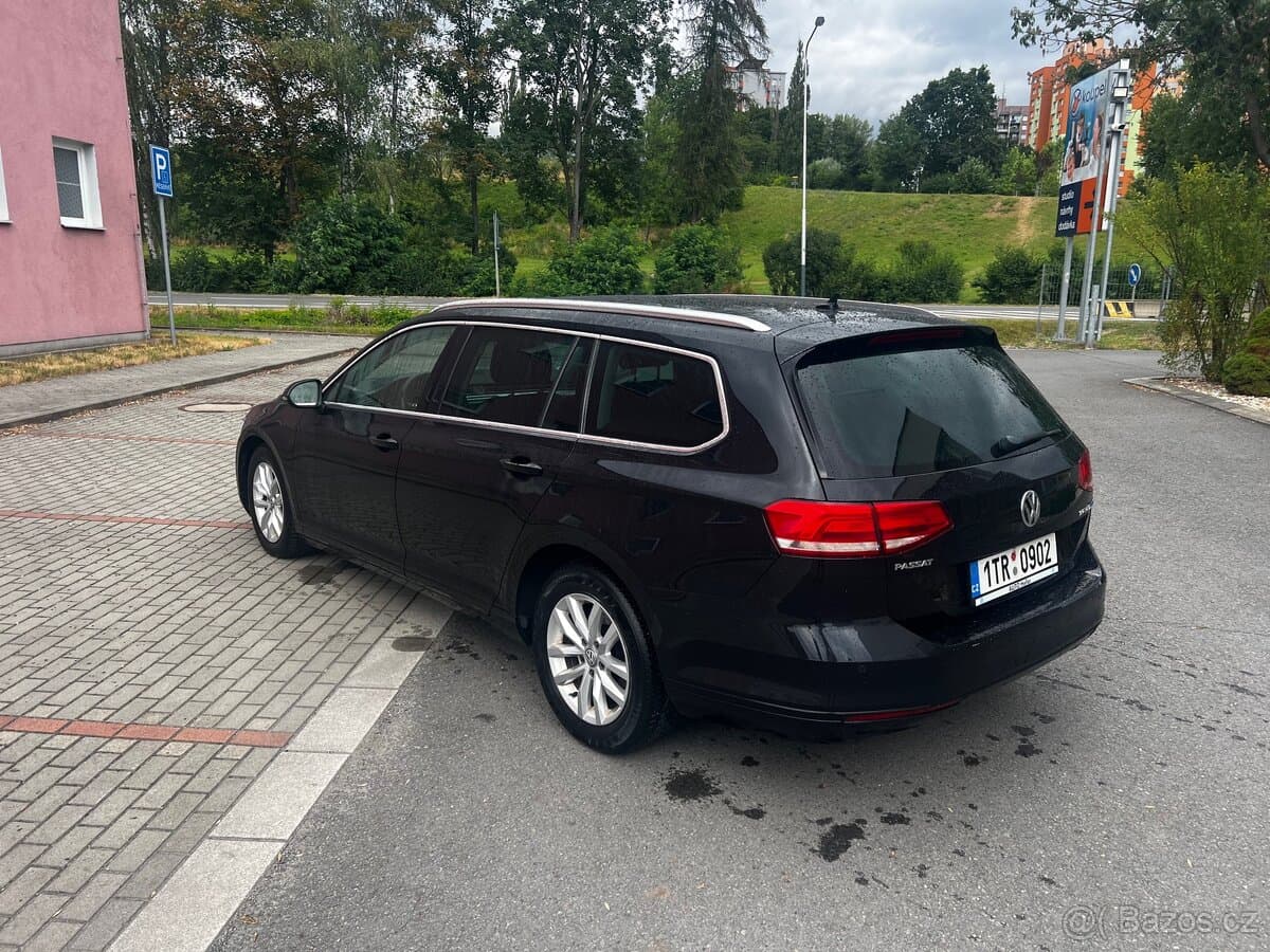 2016 Volkswagen PASSAT - 5