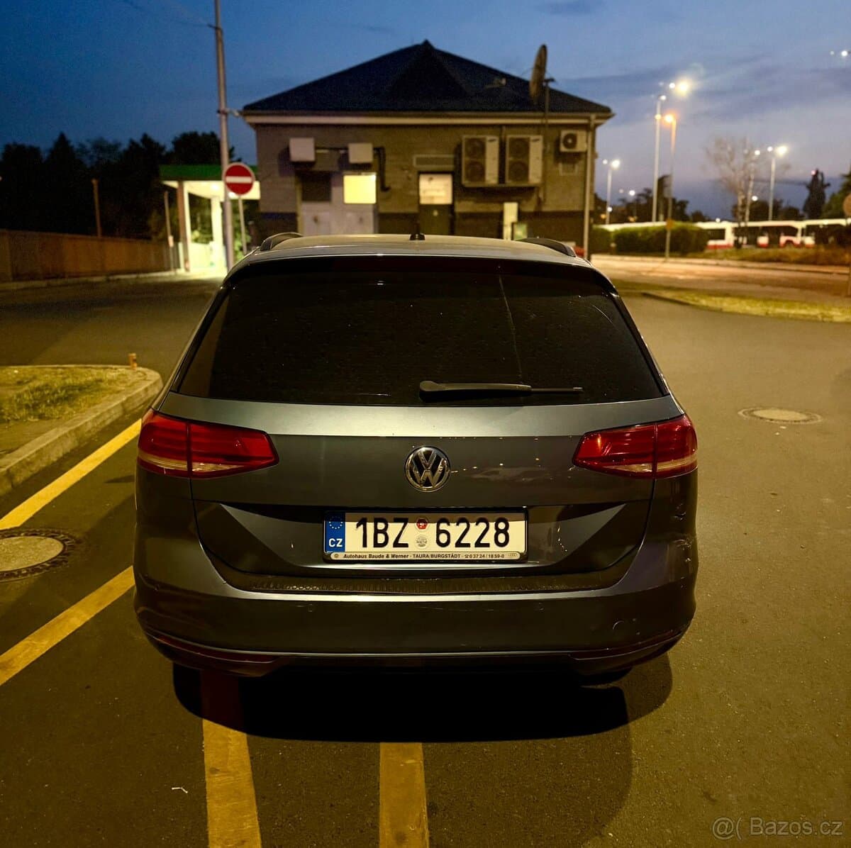 2015 Volkswagen PASSAT - 5