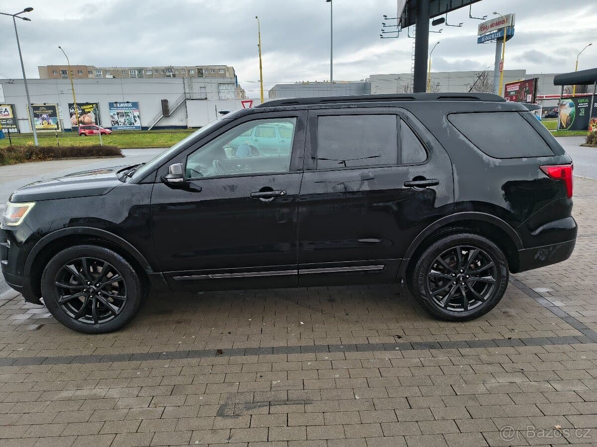 2018 Ford EXPLORER - 5