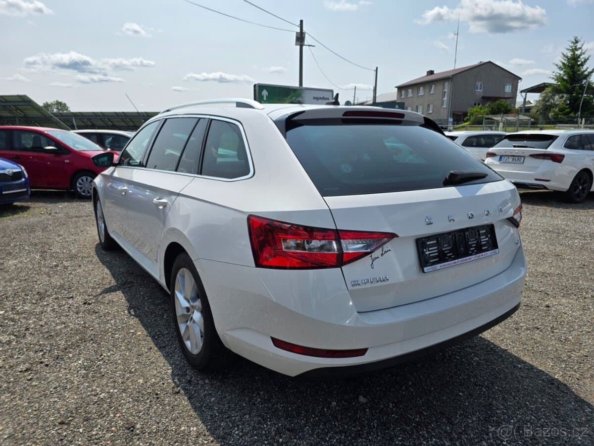 2020 Škoda SUPERB - 5