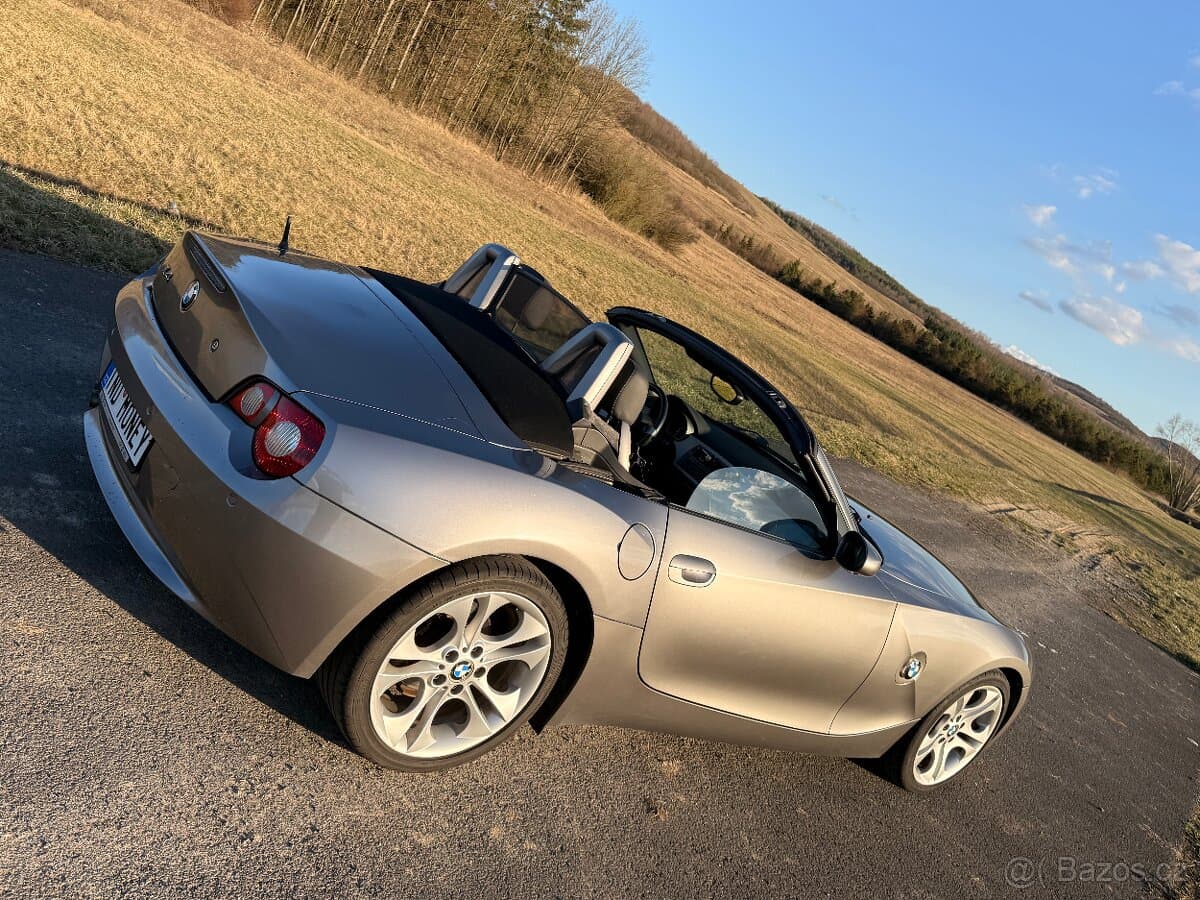 2004 BMW Z4 - 5