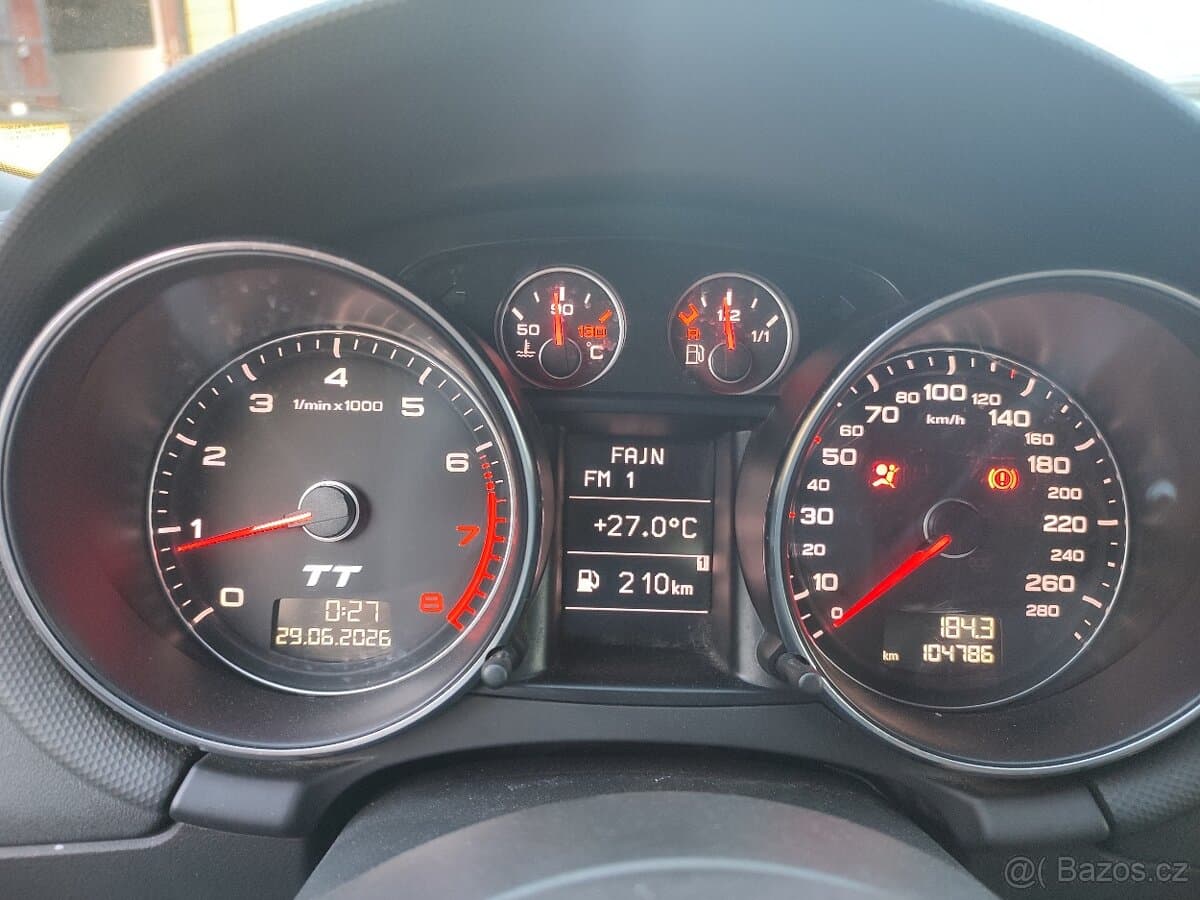 2011 Audi TT - 5