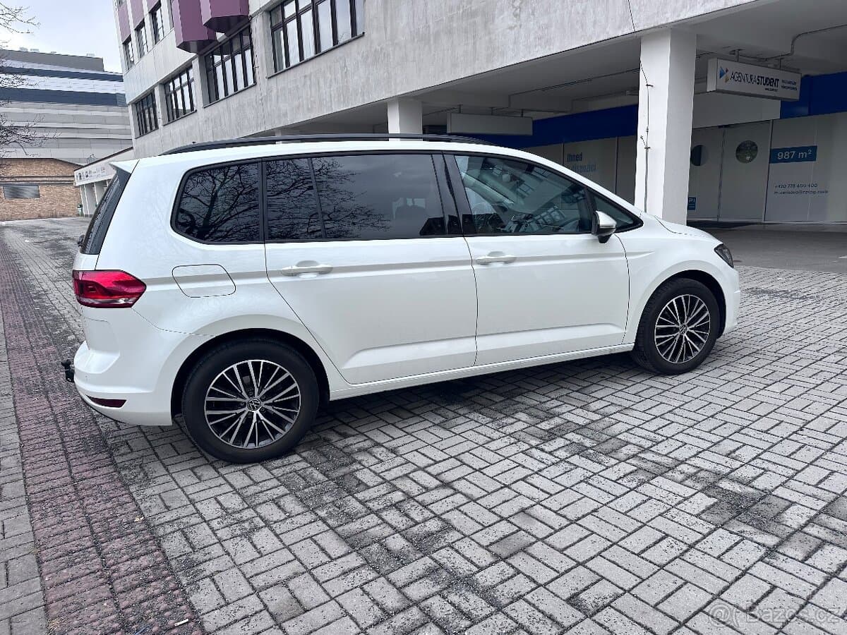 Volkswagen TOURAN - 5