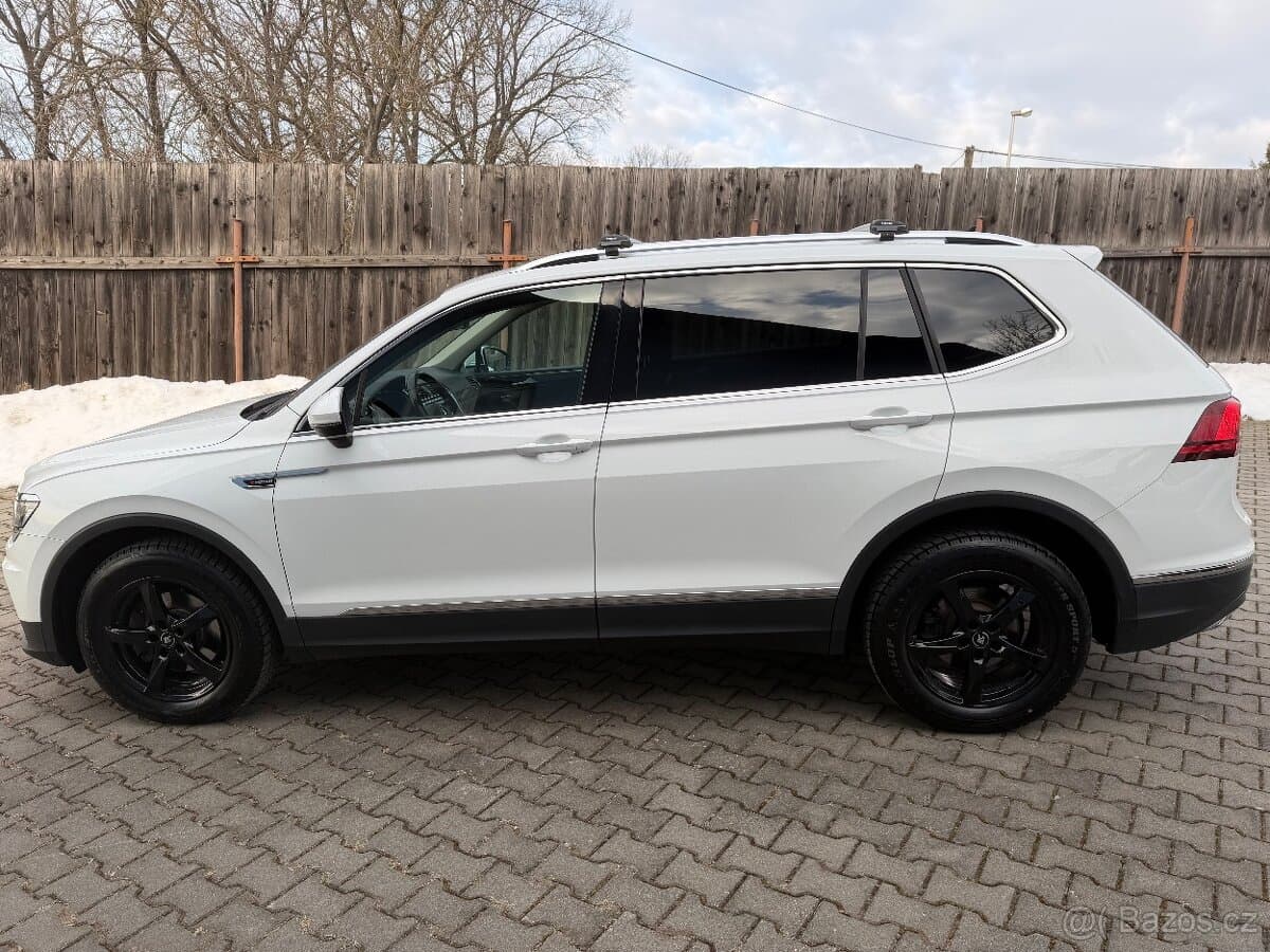 2018 Volkswagen TIGUAN - 5