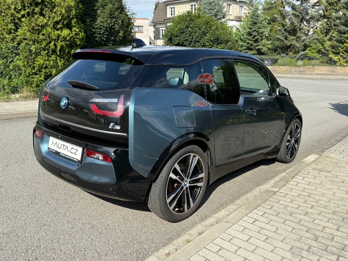 2022 BMW i3 - 5
