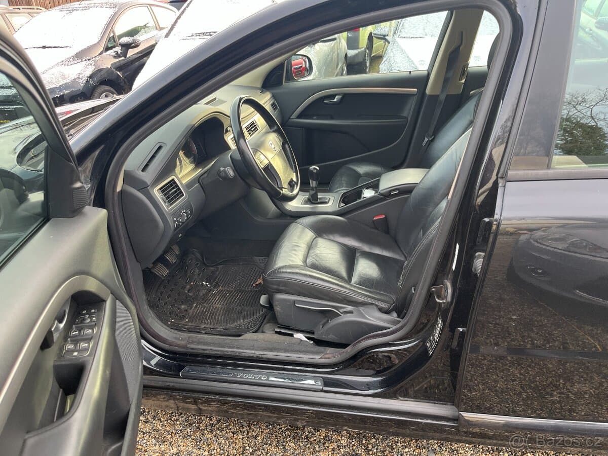 2008 Volvo V70 - 5