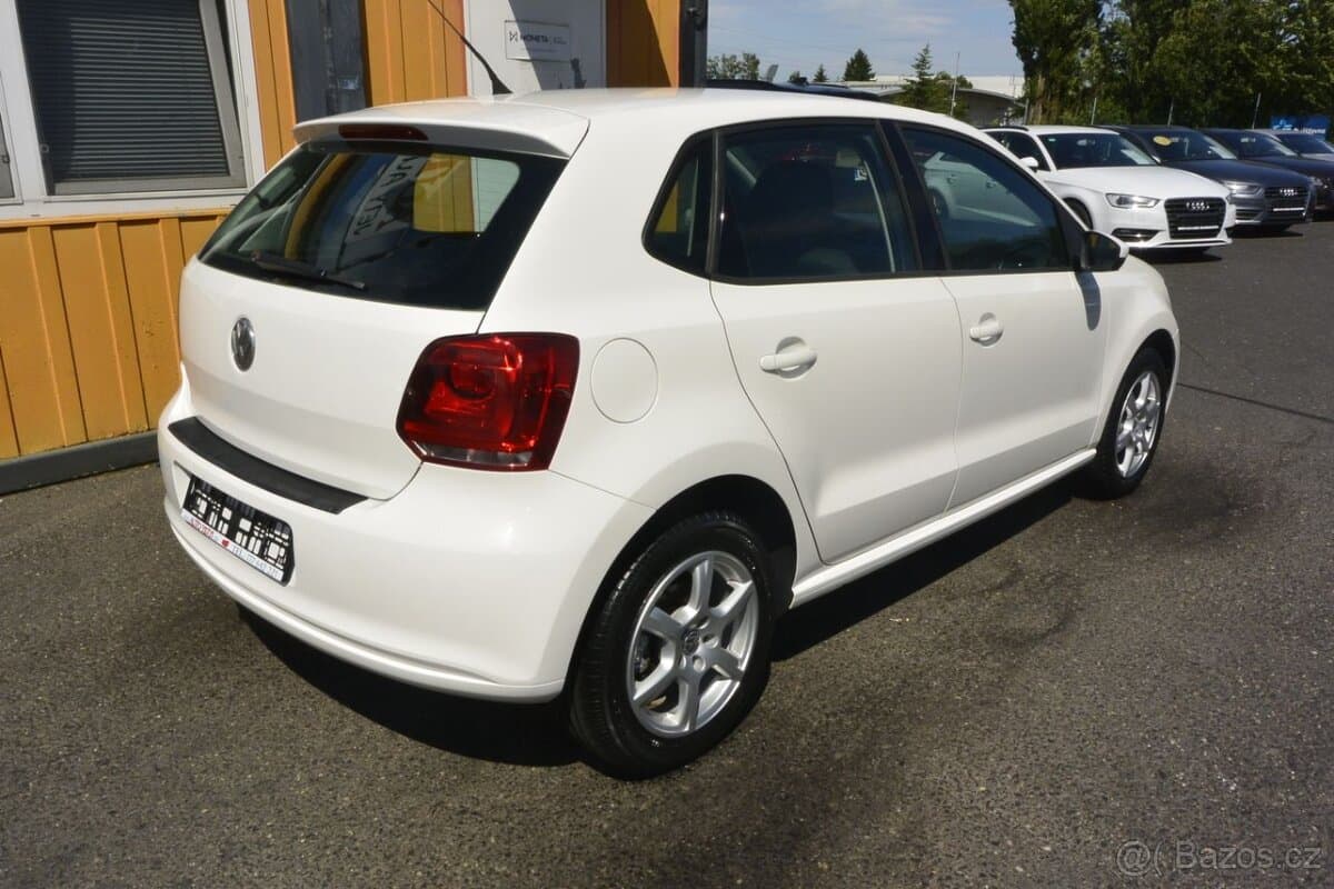 2013 Volkswagen POLO - 5