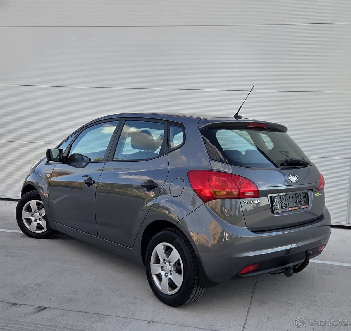 2010 Kia VENGA - 5