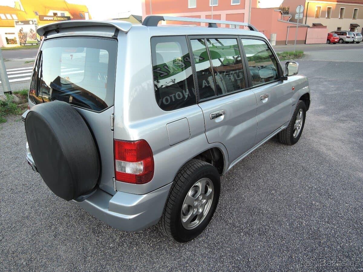 2006 Mitsubishi PAJERO - 5