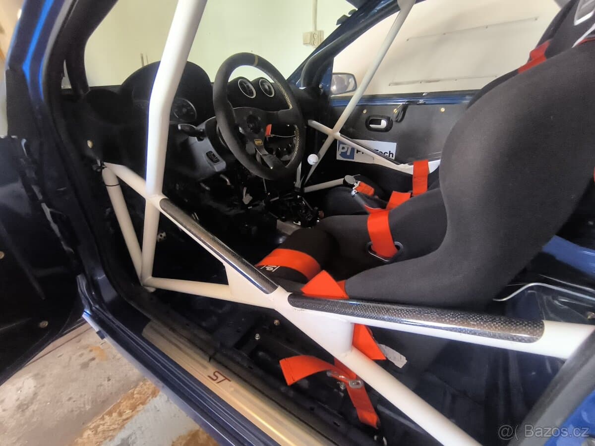 2005 Ford FIESTA - 5
