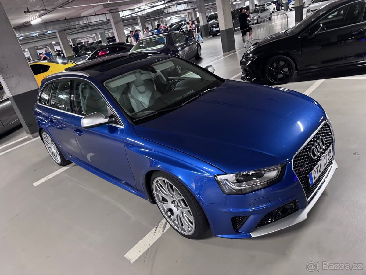 2013 Audi RS4 - 5
