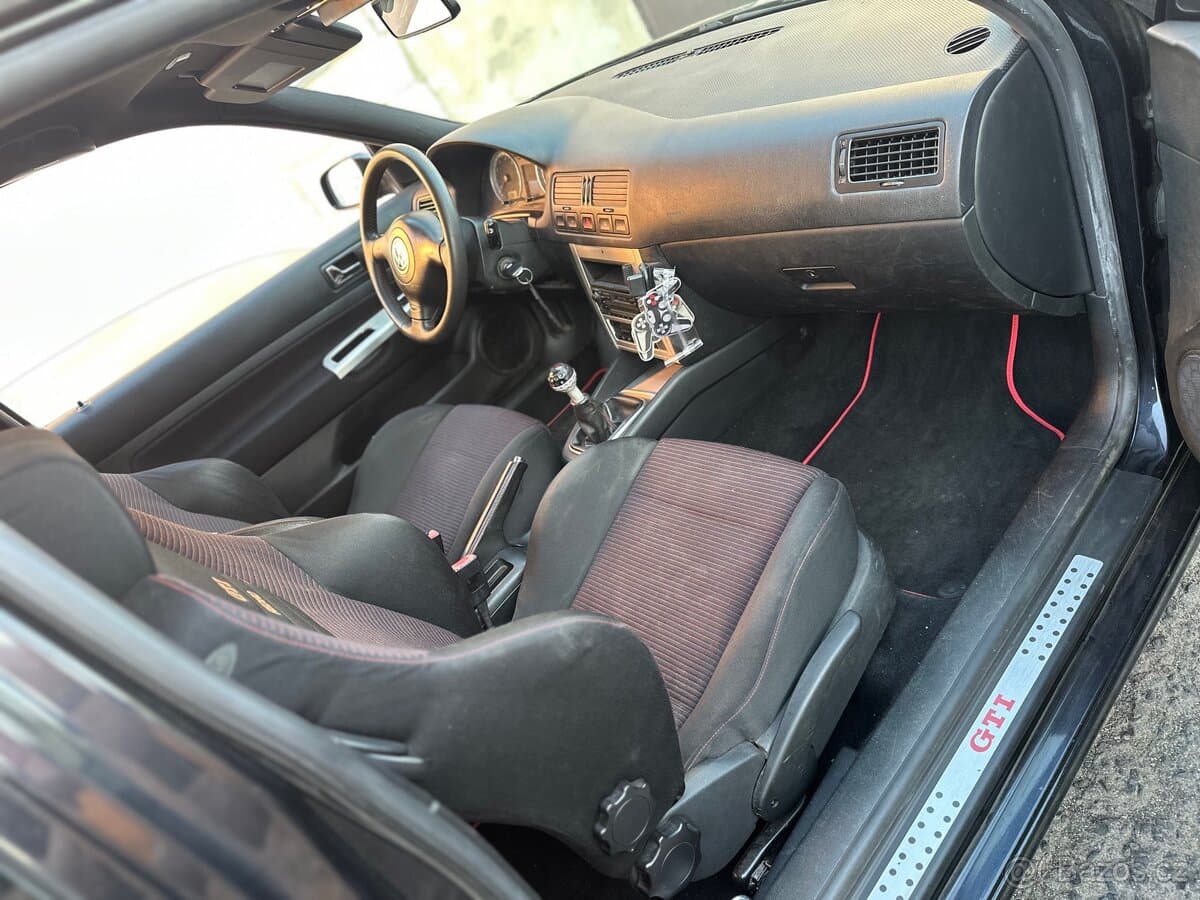 2001 Volkswagen GOLF - 5