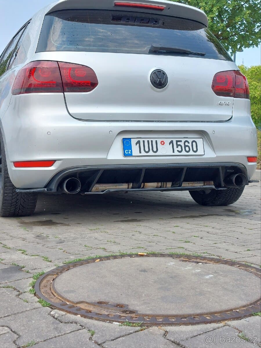 Volkswagen GOLF - 5