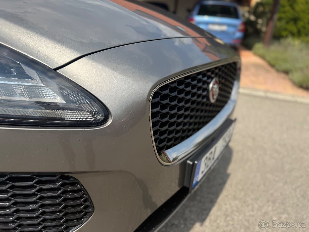 2018 Jaguar E-PACE - 5