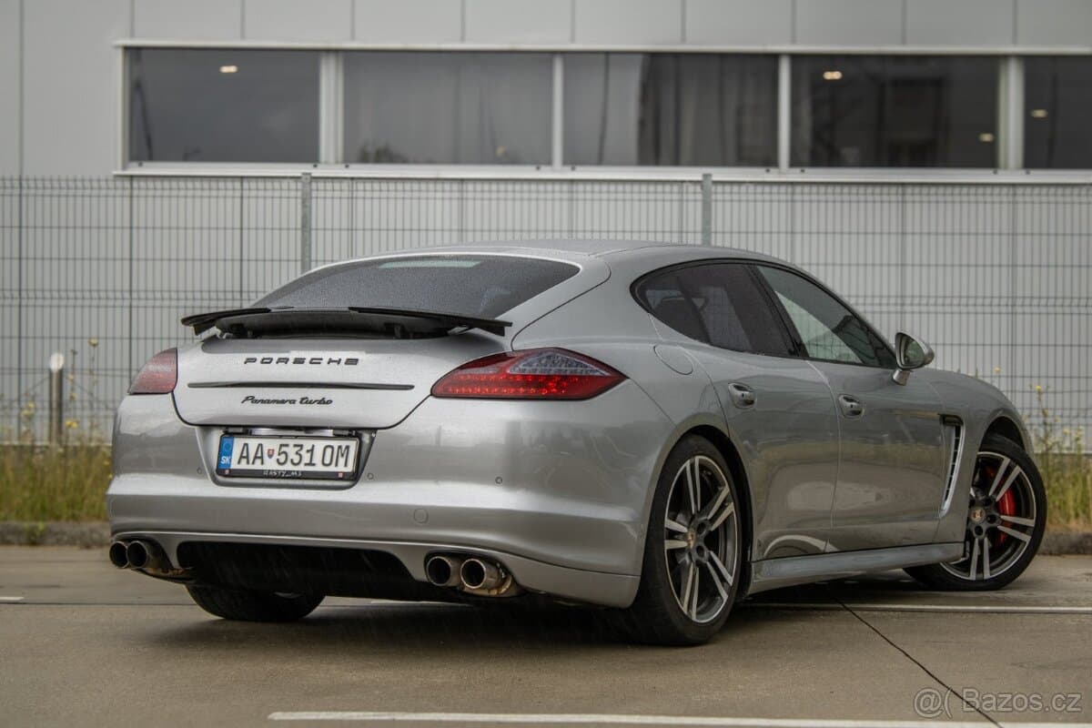 2010 Porsche PANAMERA - 5
