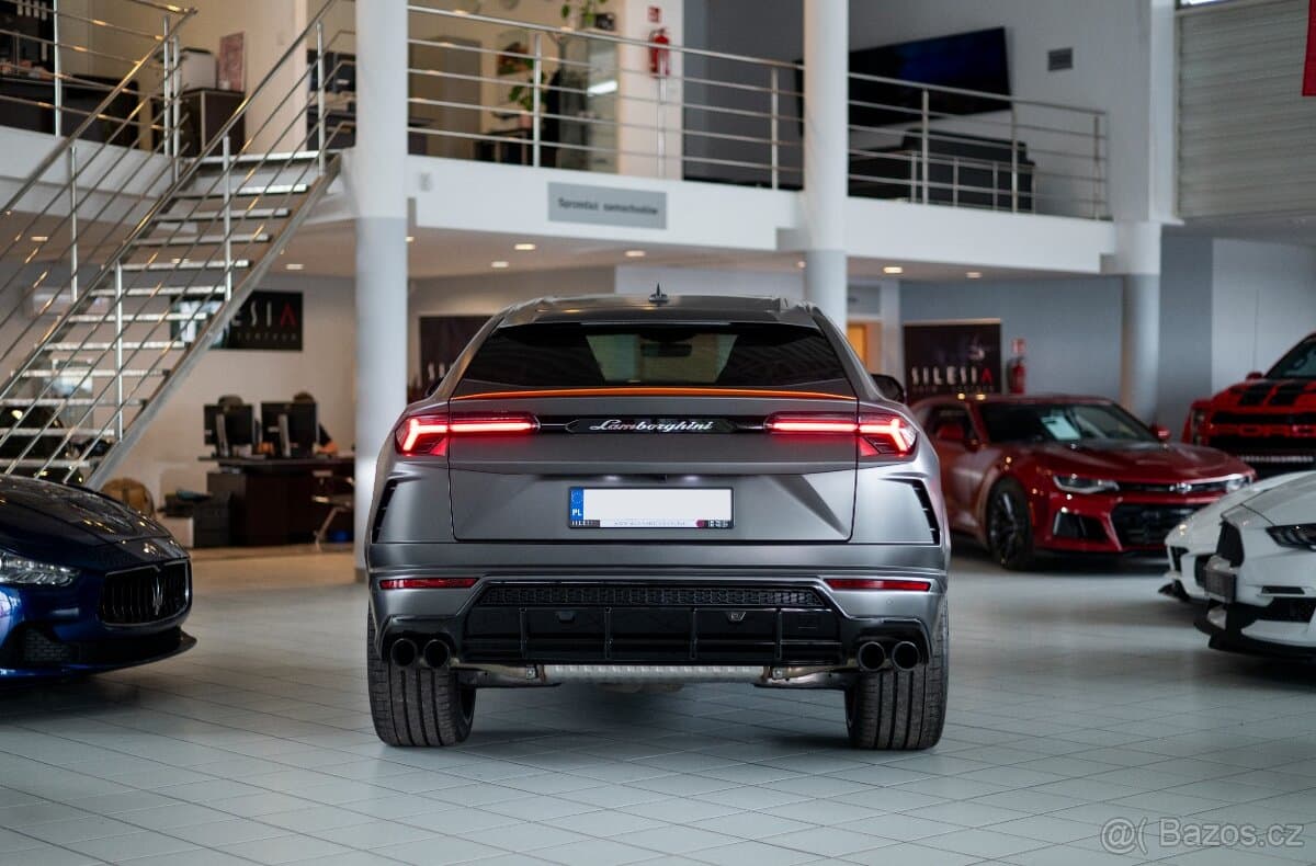 2022 Lamborghini URUS - 5