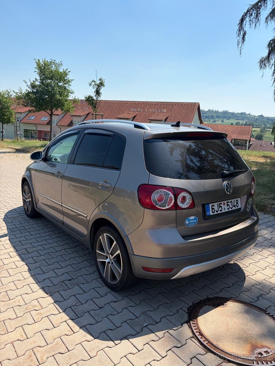 2010 Volkswagen GOLF - 5
