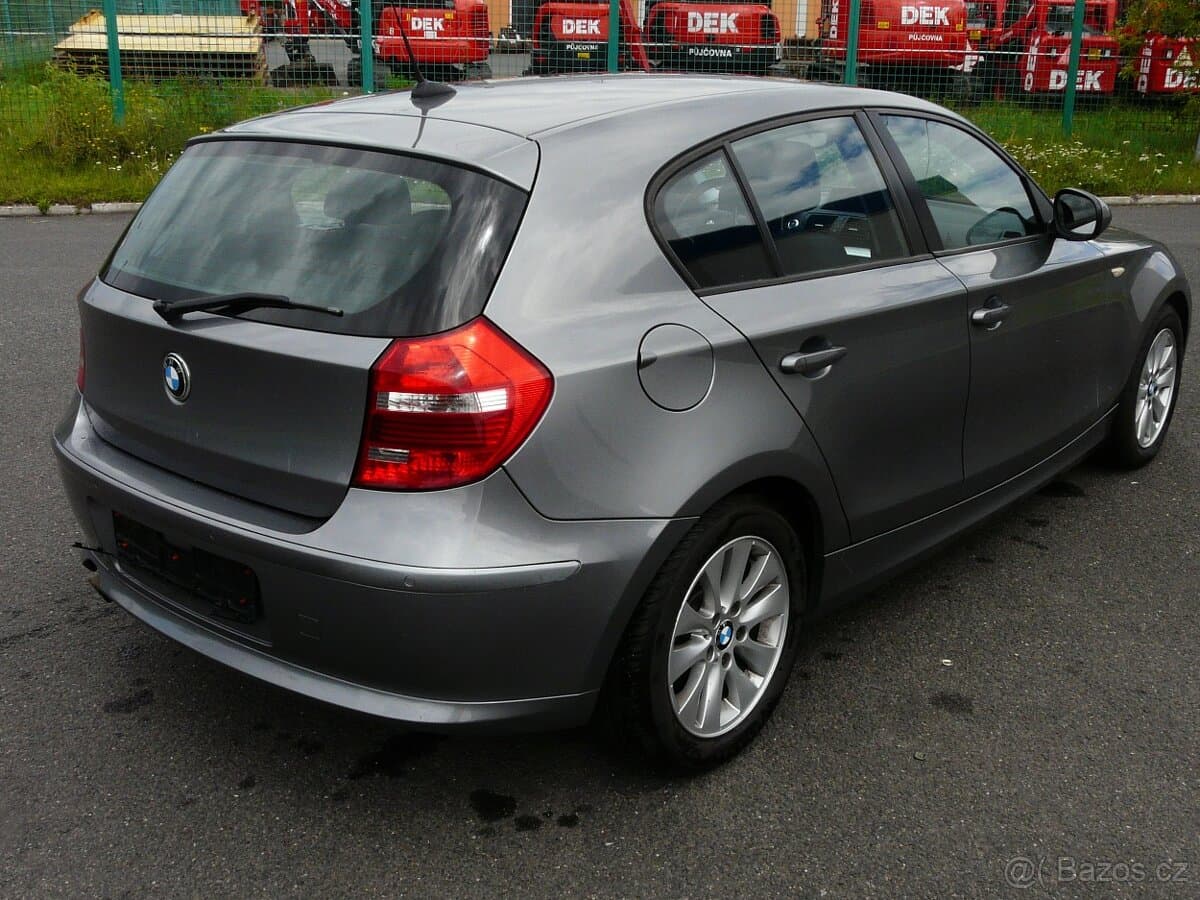 2011 BMW 1-SERIES - 5