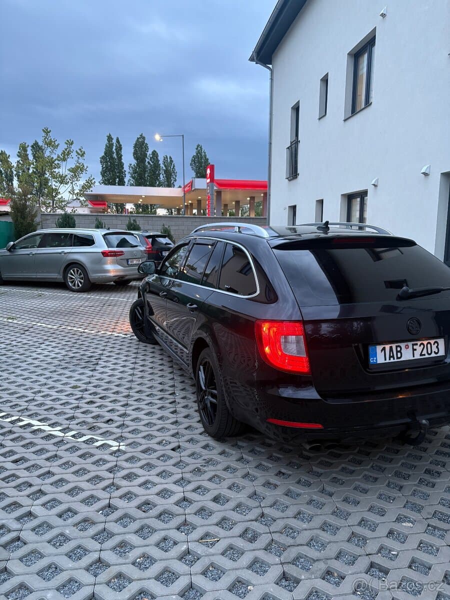 2010 Škoda SUPERB - 5