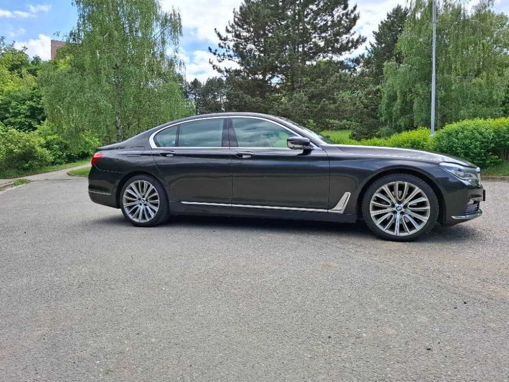 2015 BMW 7-SERIES - 5
