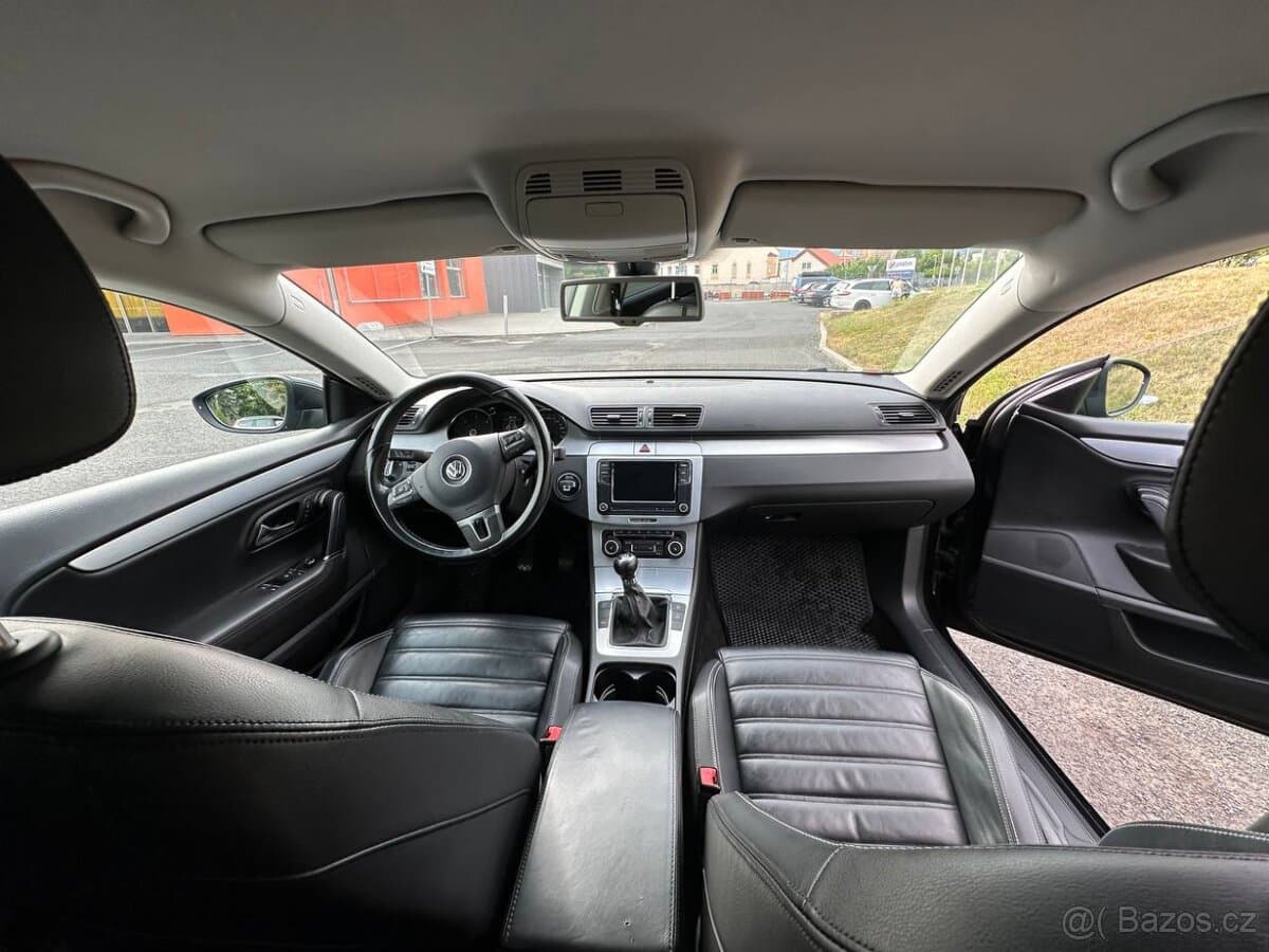 2010 Volkswagen PASSAT CC - 5
