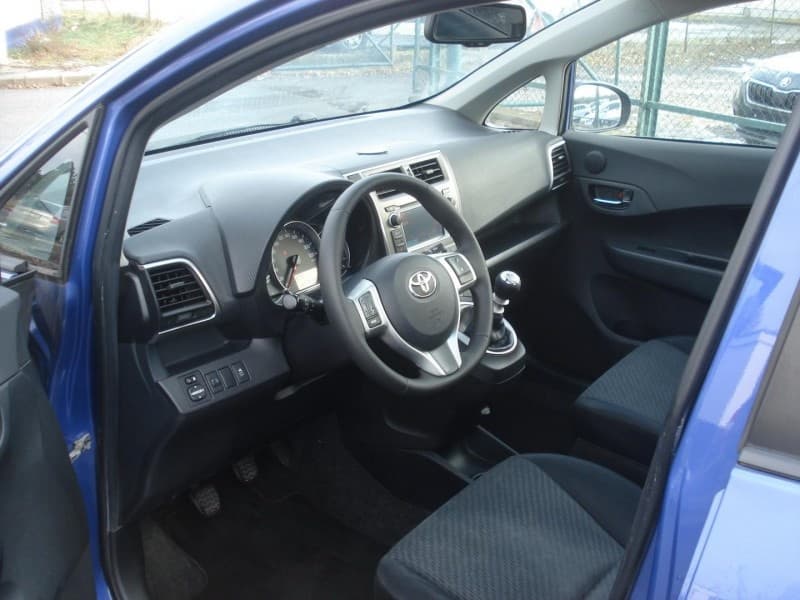 2011 Toyota VERSO - 5