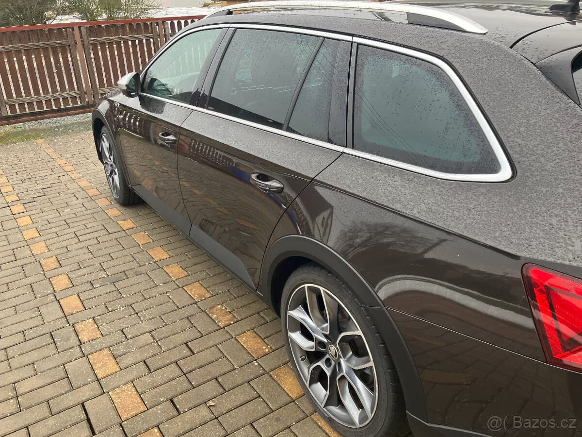 2020 Škoda SUPERB - 5