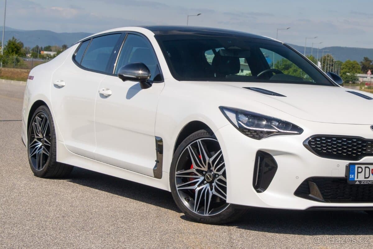 2021 Kia STINGER - 5
