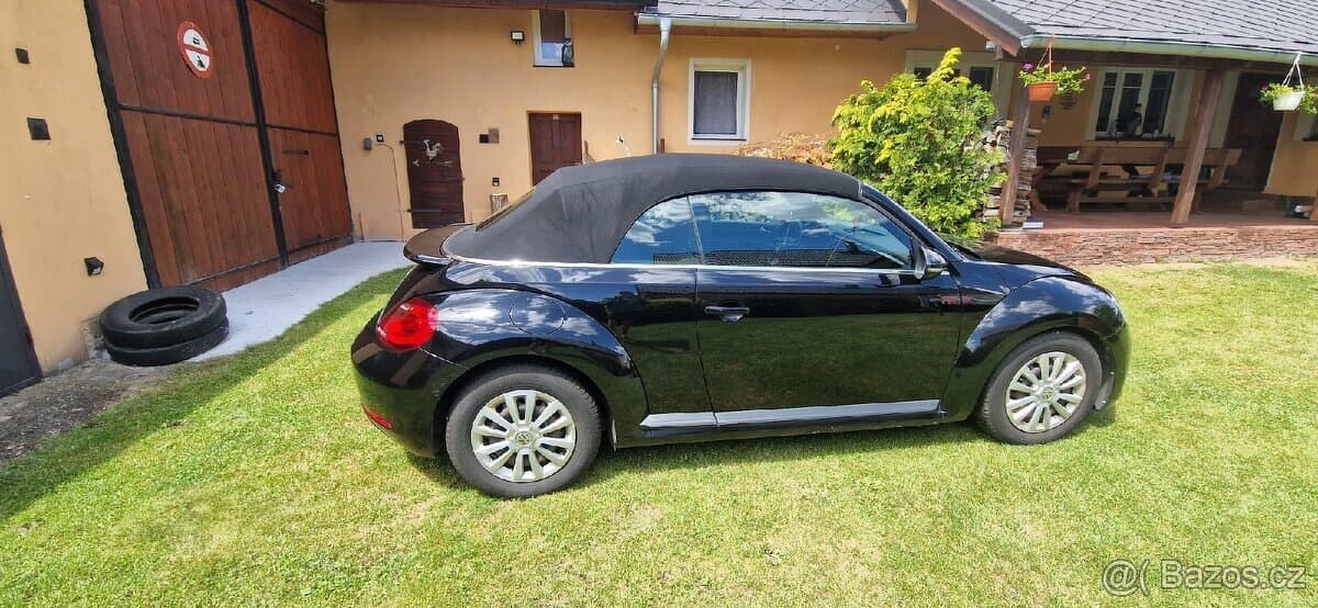 2016 Volkswagen BEETLE - 5
