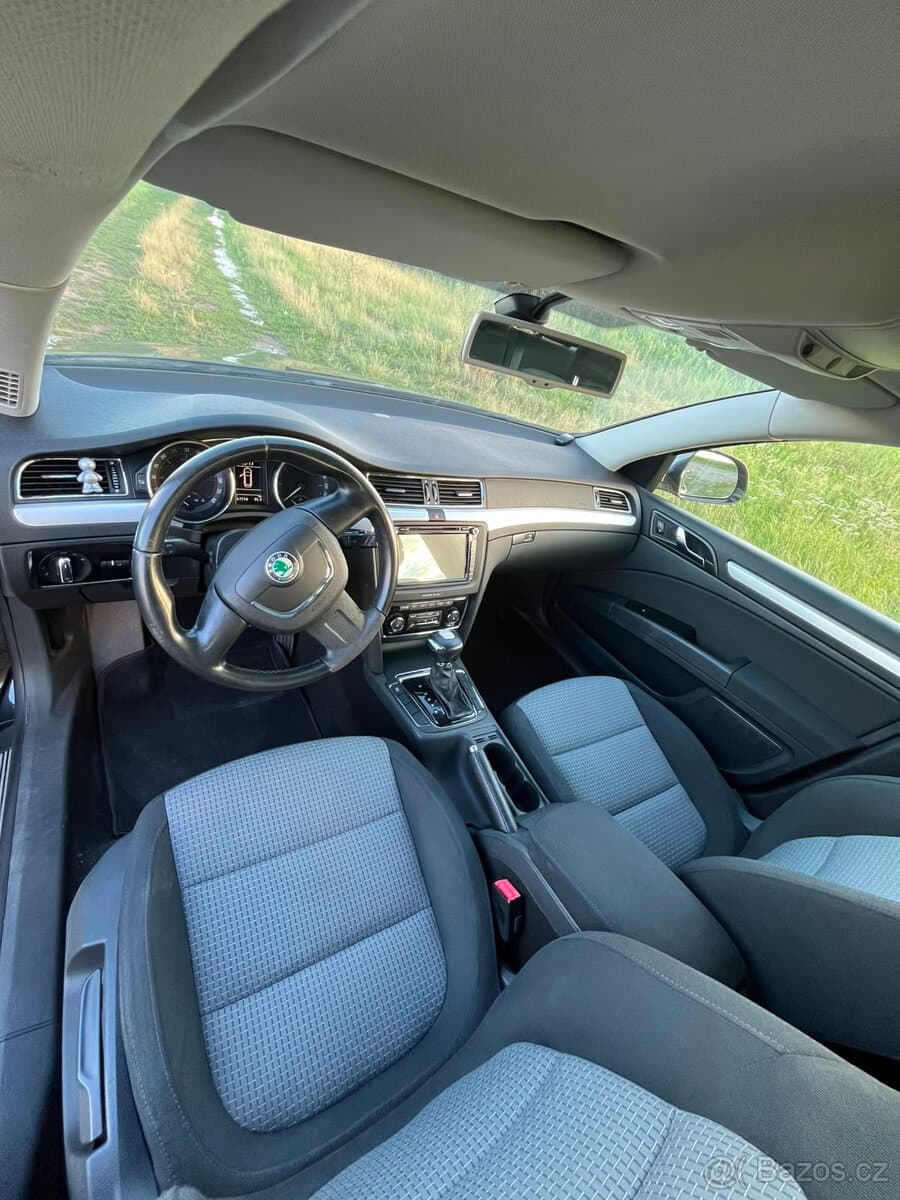 2011 Škoda SUPERB - 5