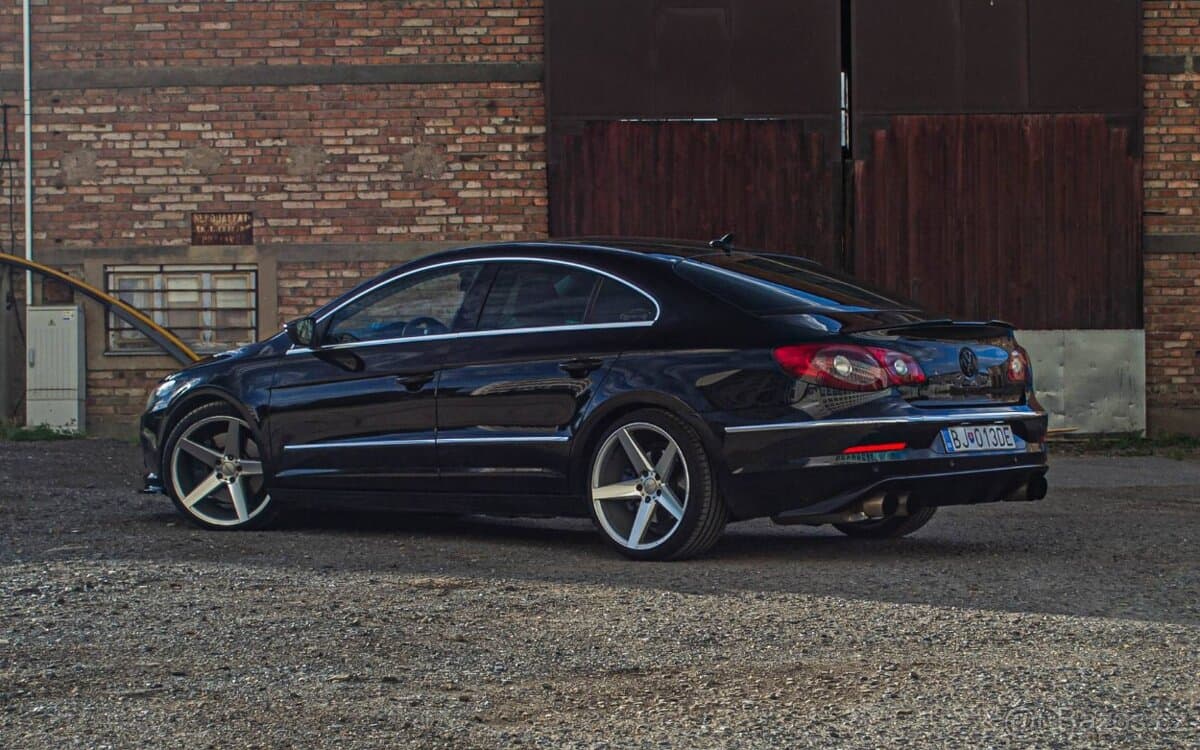 2010 Volkswagen PASSAT CC - 5