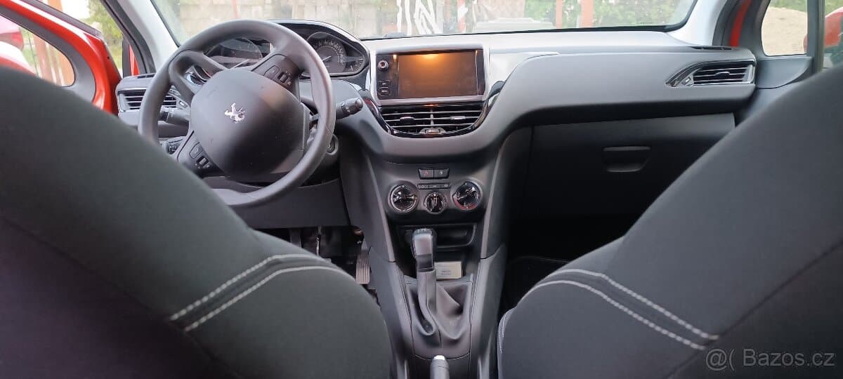 2019 Peugeot 208 - 5