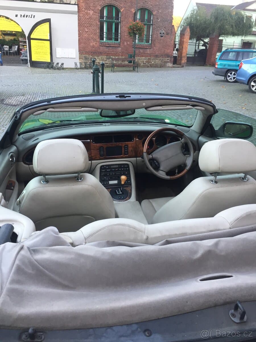 Jaguar XK - 5