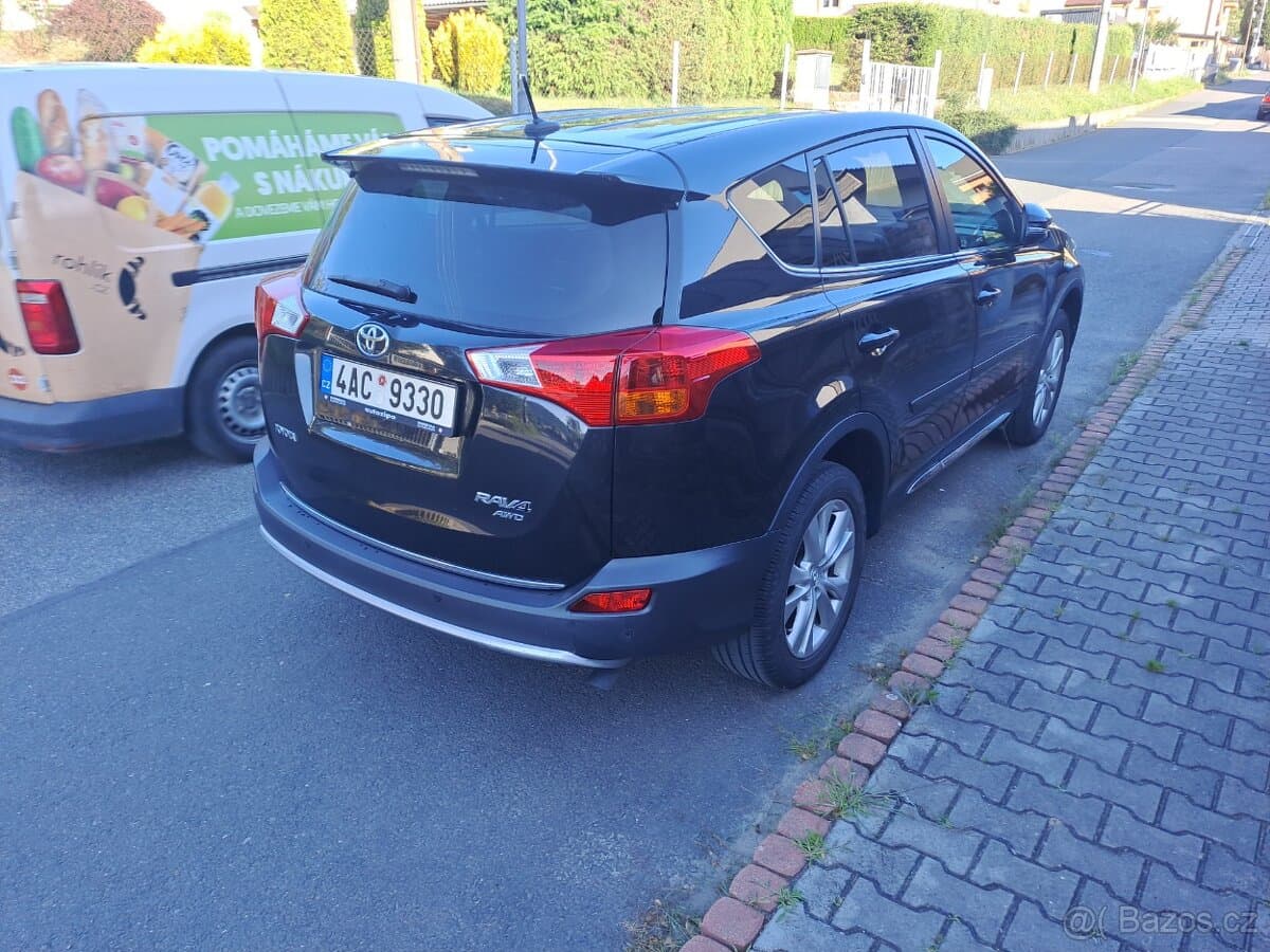 2014 Toyota RAV4 - 5
