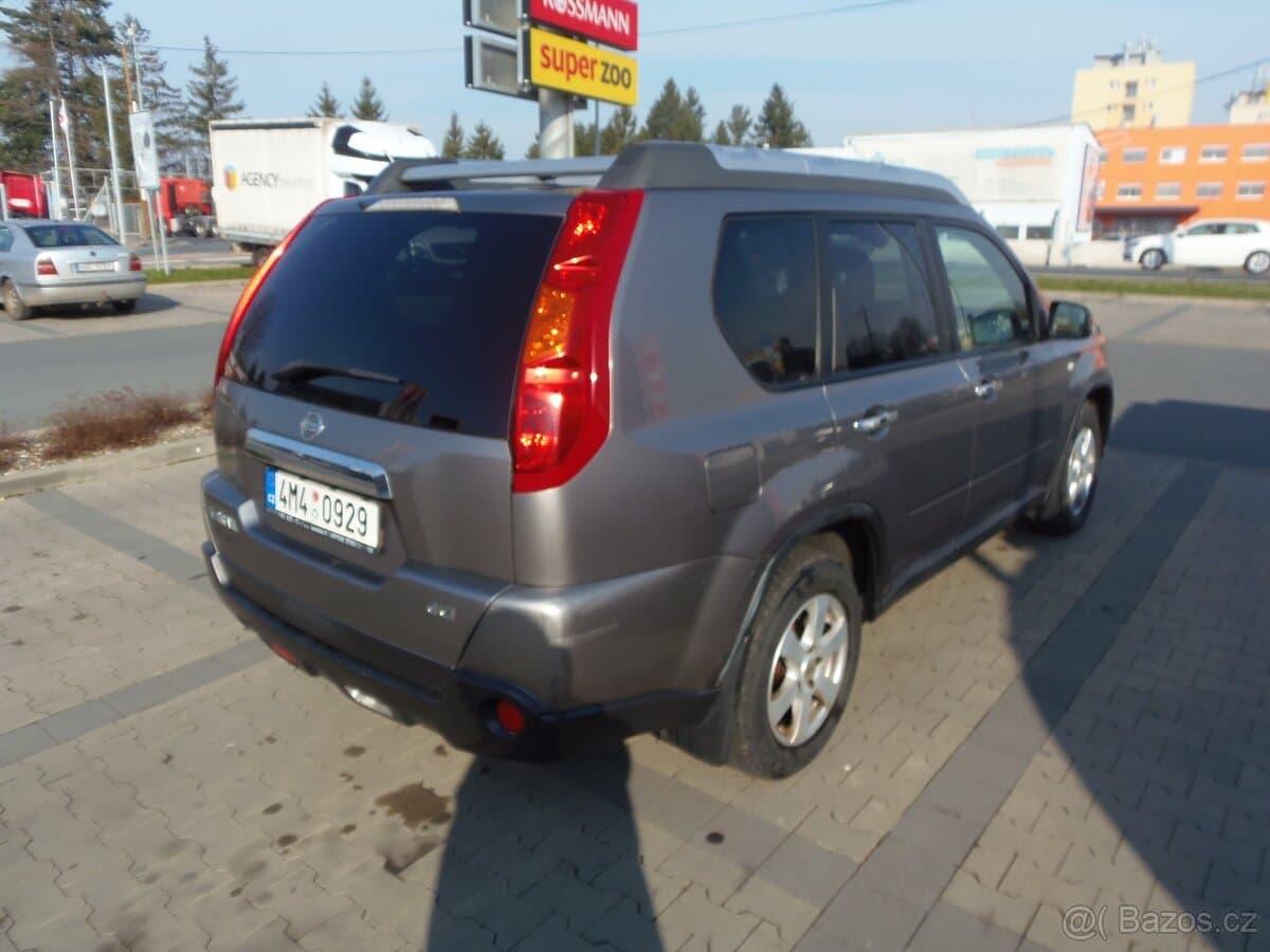 2010 Nissan X-TRAIL - 5