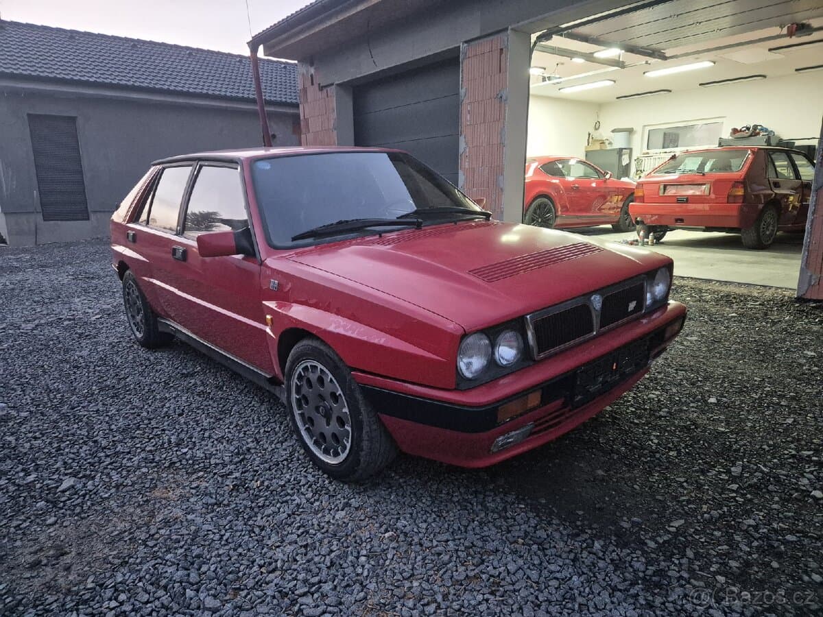Lancia DELTA - 5