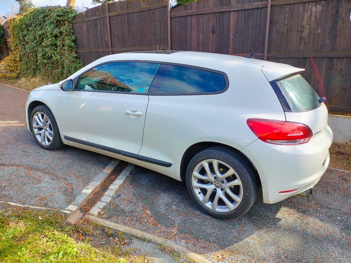 2010 Volkswagen SCIROCCO - 5