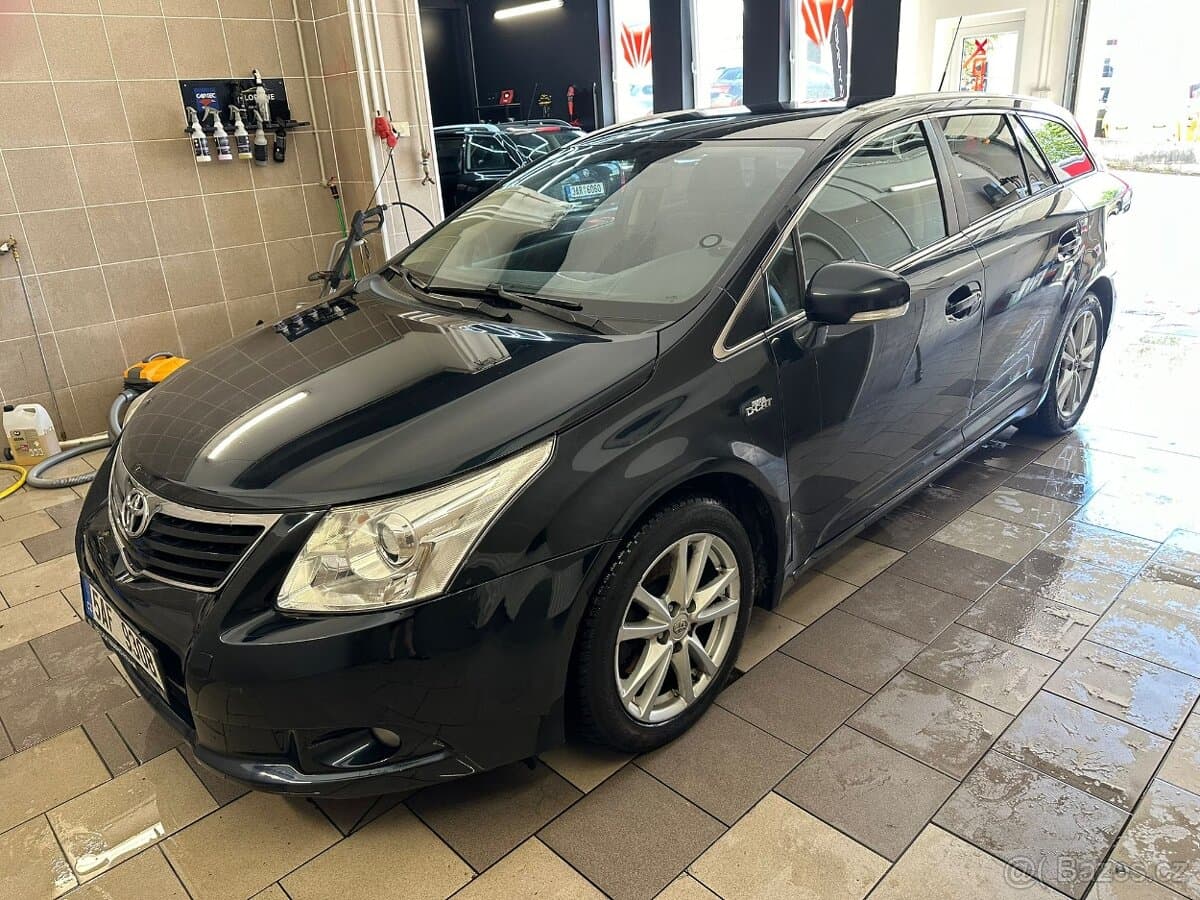 2011 Toyota AVENSIS - 5