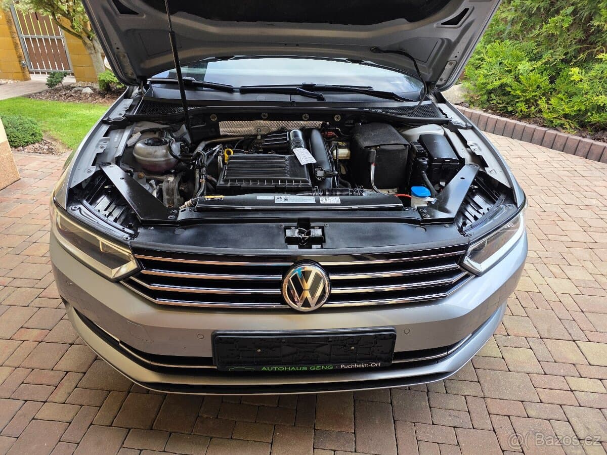 2017 Volkswagen PASSAT - 5