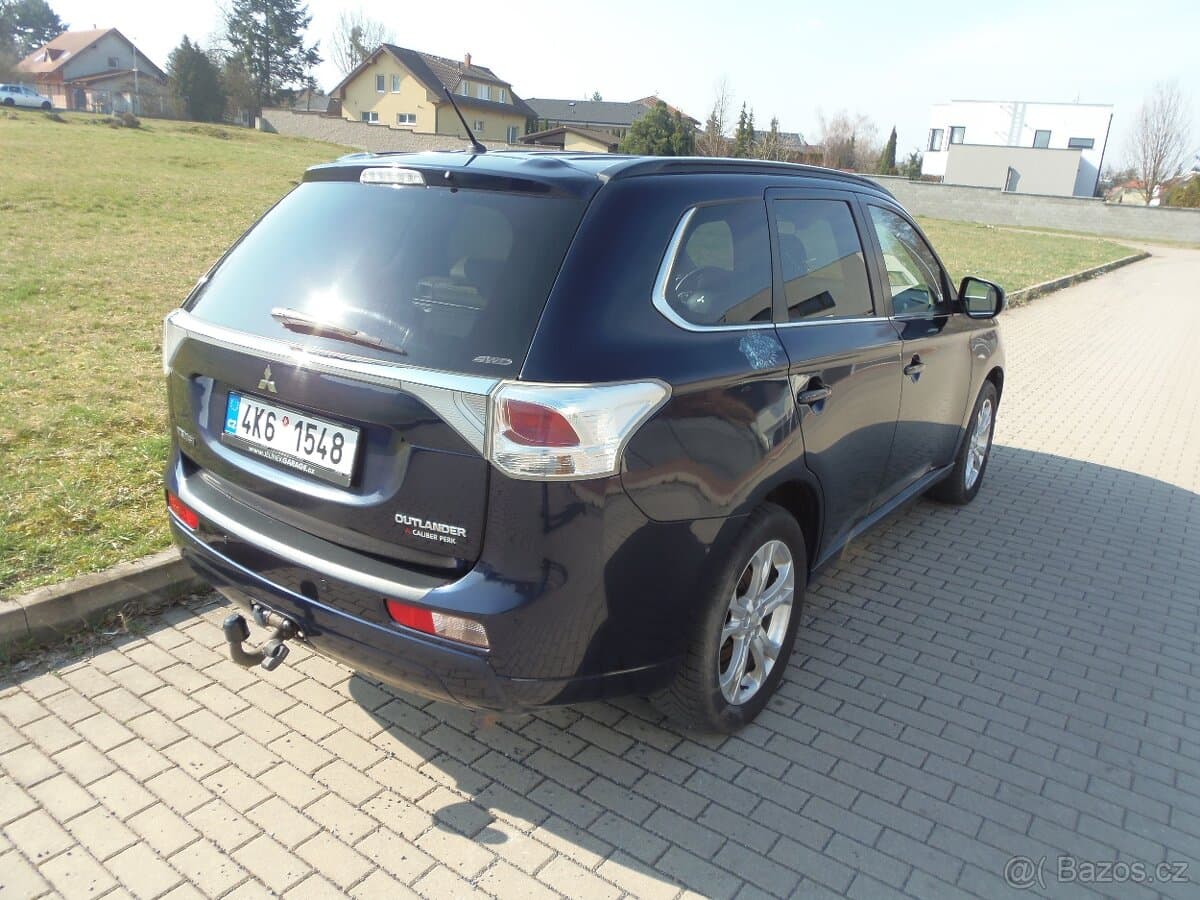 2013 Mitsubishi OUTLANDER - 5