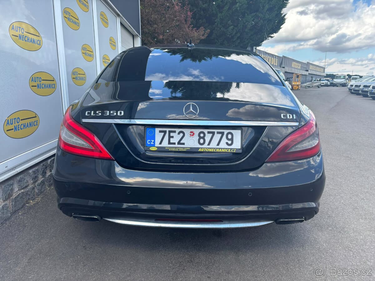 2011 Mercedes-Benz CLS - 5
