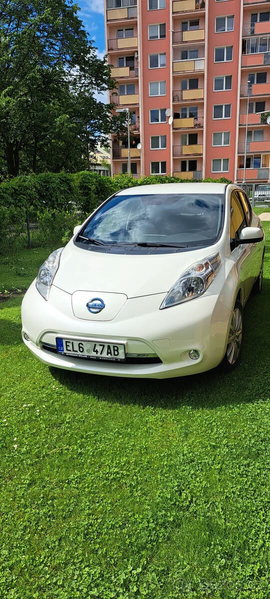 Nissan LEAF - 5